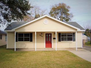 3014 Maple Ave, Groves, TX 77619