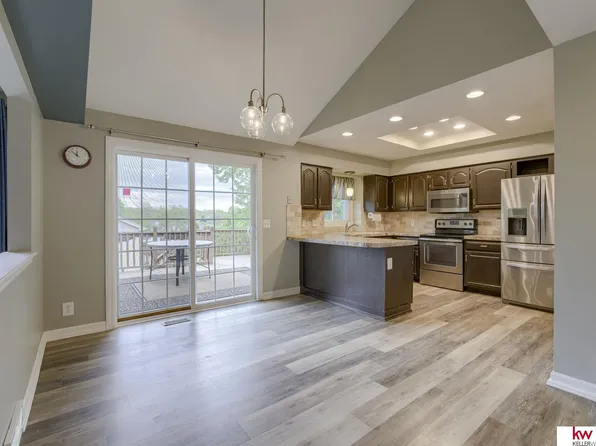 2933 N 155th Cir, Omaha, NE 68116