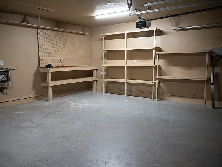8328 S Gardenia Ave — Photo 31