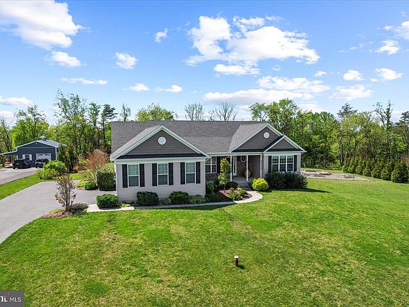 3rd image of 7275 Hattery Farm Ct