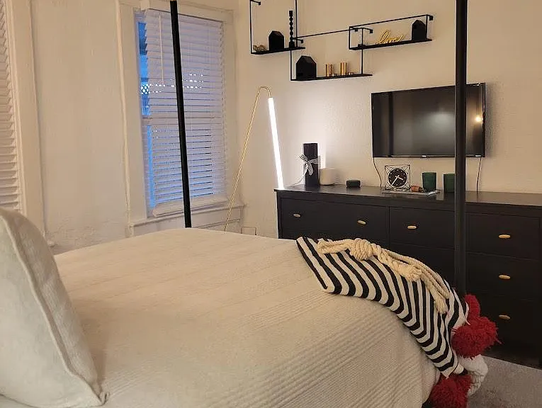3717 N Franklin St — Photo 15