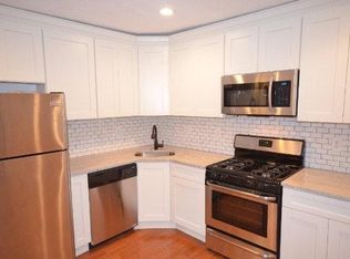 210 Lexington St #3, Boston, MA 02128