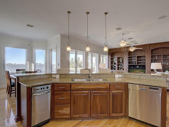 5th image of 28 Sunset Bay Dr