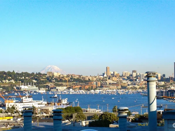 3661 Albion Place N #2, Seattle, WA 98103