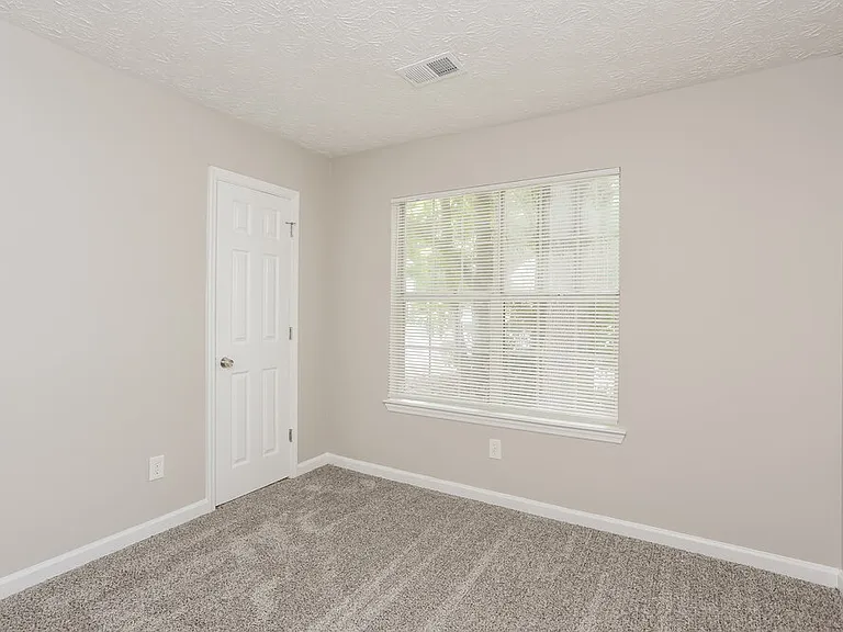 1343 Ling Dr SW — Photo 12