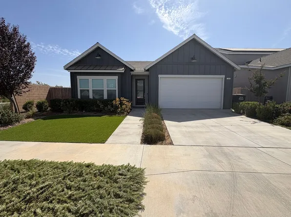 241 E Tyler Ave, Visalia, CA 93291