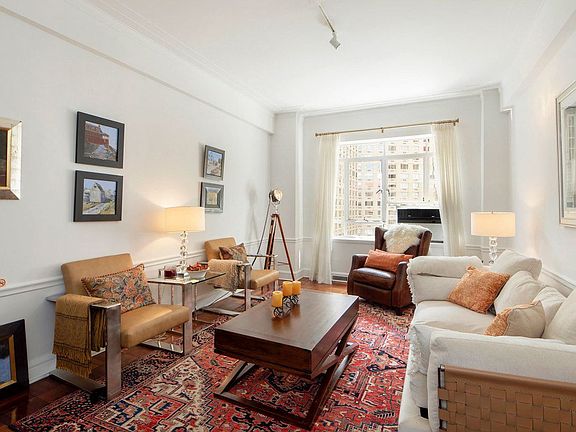 5th image of 25 Central Park W APT 16N