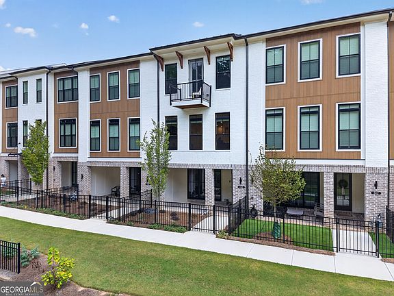 3rd image of 340 Olmstead Way