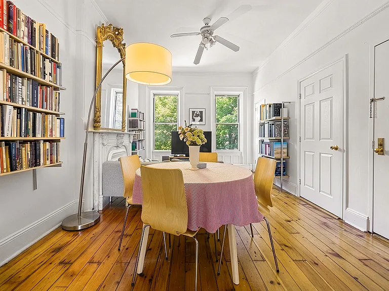 21 Brevoort Pl #3 — Photo 1