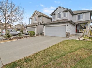 1922 Robertson Cres SW, Edmonton, AB T6W1N8