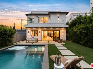 2543 Walnut Ave, Venice, CA 90291