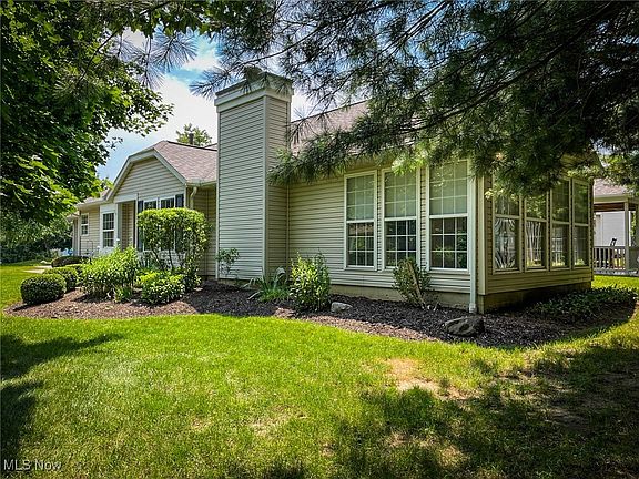 4th image of 3775 Woodbury Oval