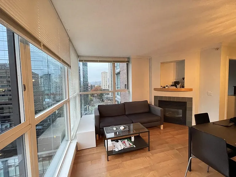 1068 Hornby St #1607 — Photo 3