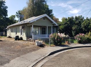 1928 SE Byers Pl, Pendleton, OR 97801