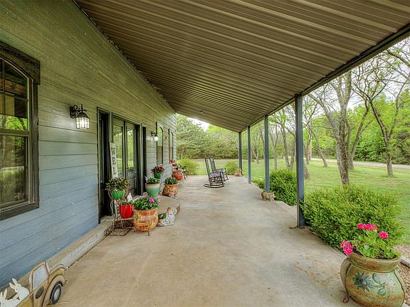 3rd image of 8801 Hartman Rd