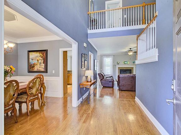 5th image of 2697 Bay Crest Ln