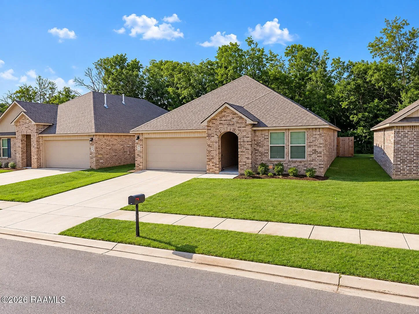 4 bed, 1775 sqft, $2,000 — Photo 4