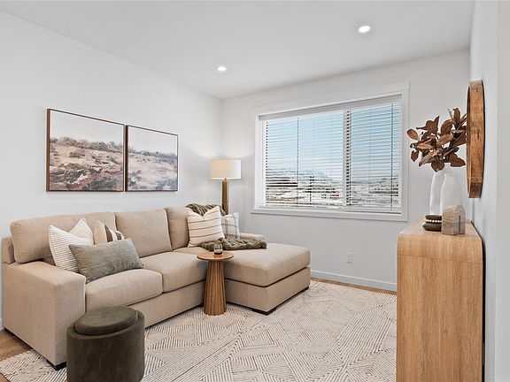 3rd image of 3580 Valleyview Dr #134