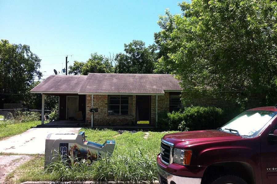 1st image of 810 Conway Dr
