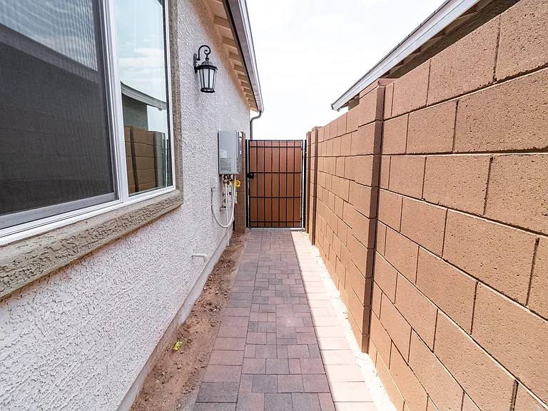 3021 N 97th Dr #B — Photo 10