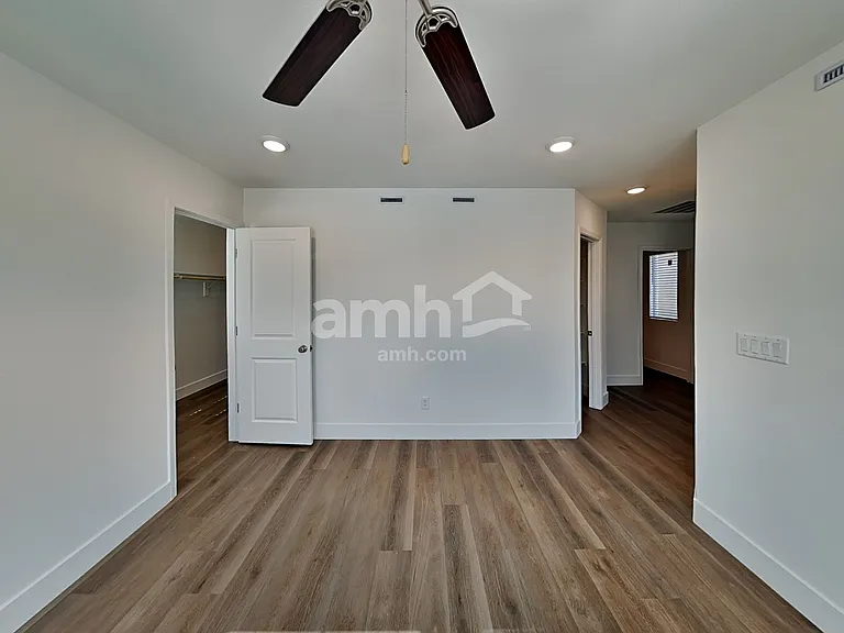 11140 Magallanes St — Photo 10