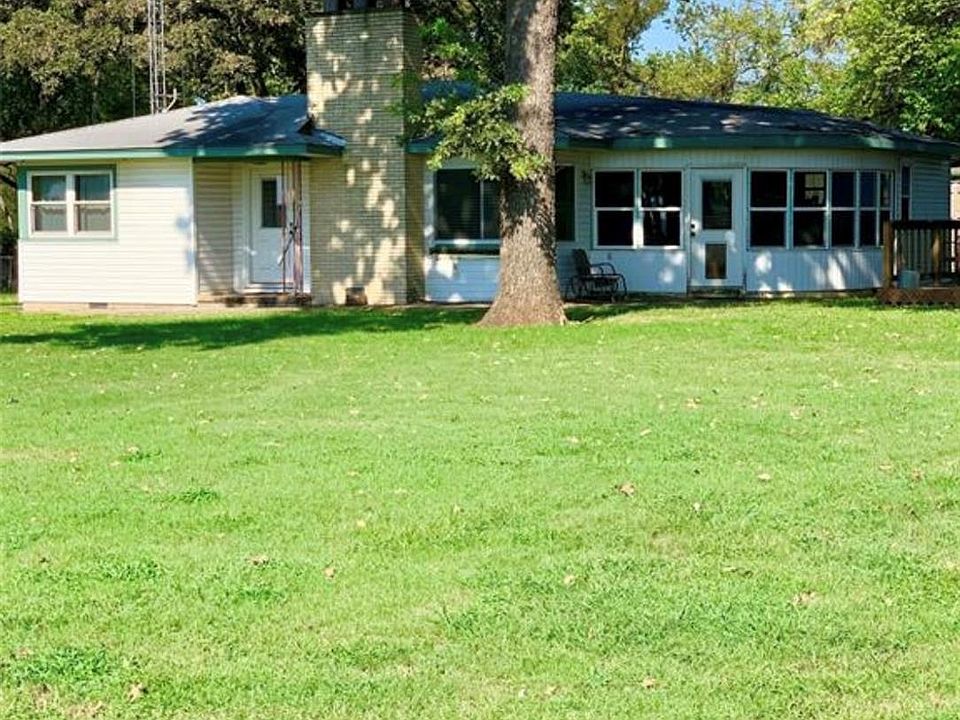 2nd image of 8854 Lake View Dr
