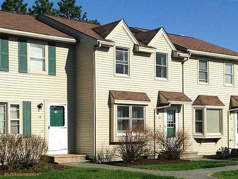 1st image of 17 Brookwest Ln #17