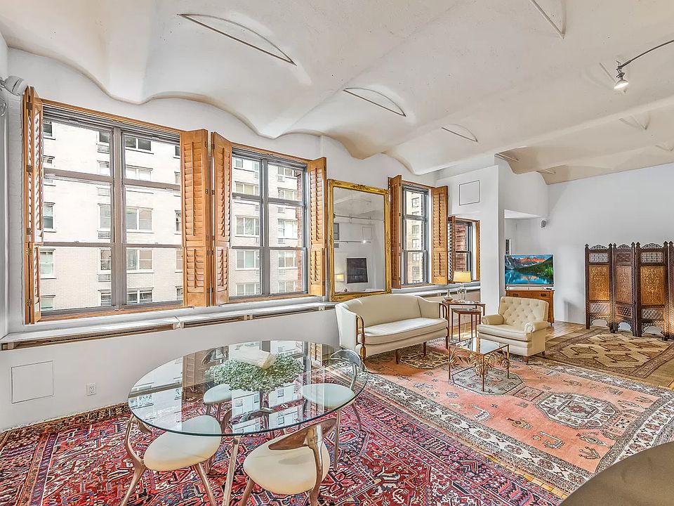 1st image of 161 W 15th St APT 4F