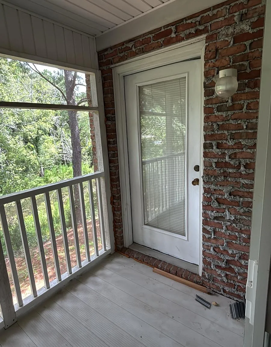 2 bed, 10 sqft, $1,450 — Photo 2
