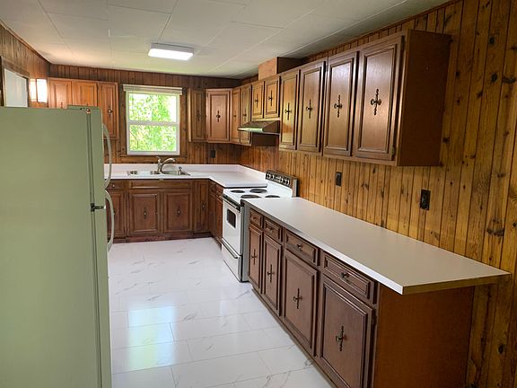 4th image of 520 N Oak St Unit A