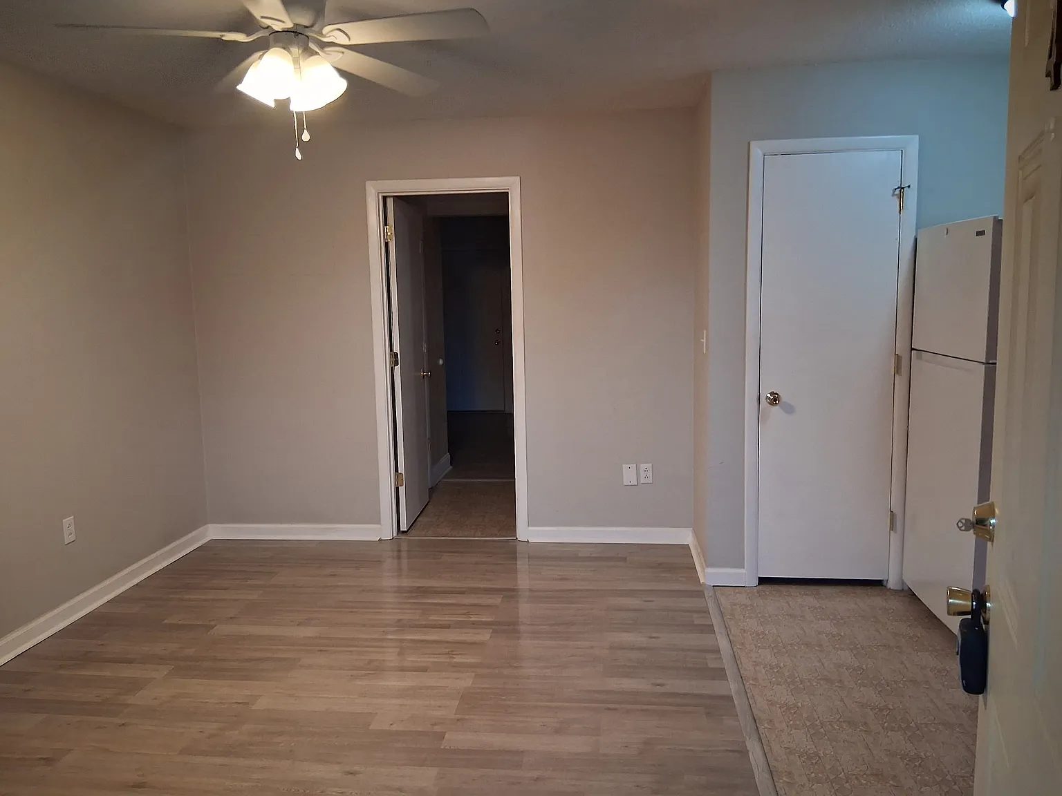 1 bed, 800 sqft, $975 — Photo 4