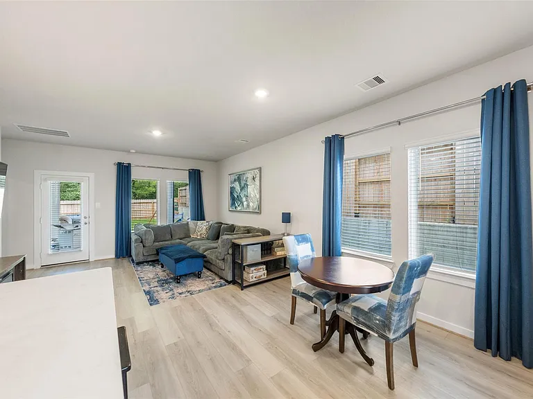 18757 Timber Glen Dr — Photo 11
