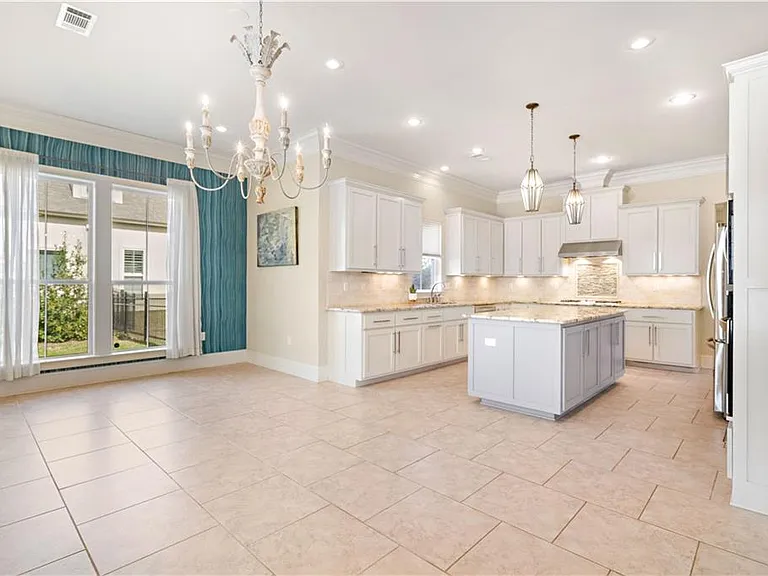 618 Millikens Bnd — Photo 12