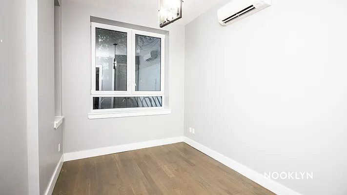Rented by Nooklyn NYC LLC | media 8