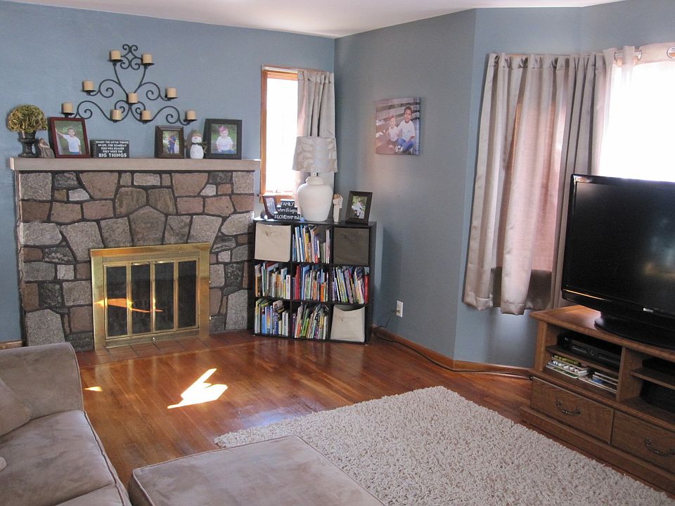 1st image of 2909 Elmwood Ave