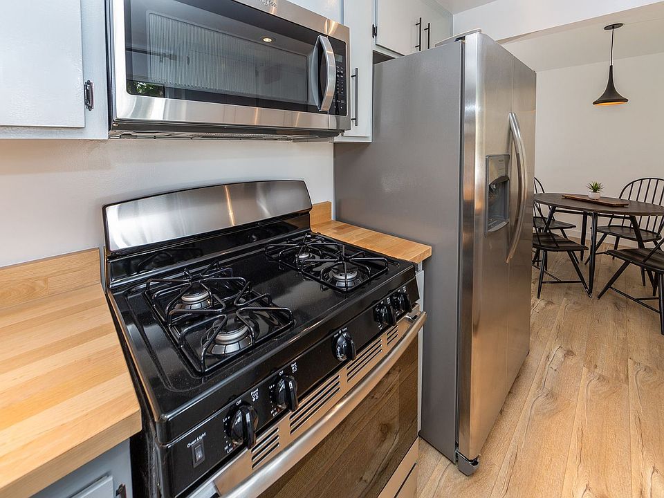 1st image of 2640 Dalton Ave #7