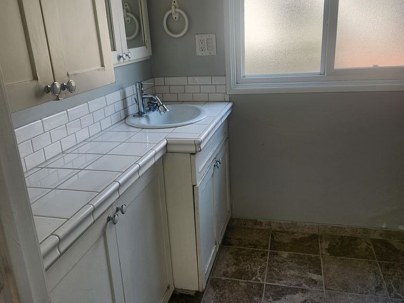 5th image of 648 W 168th St