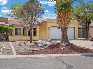 628 Lakeview Cir SE, Rio Rancho, NM 87124
