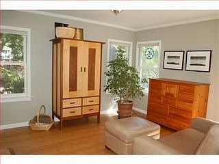 2nd image of 5 Esquiline Rd