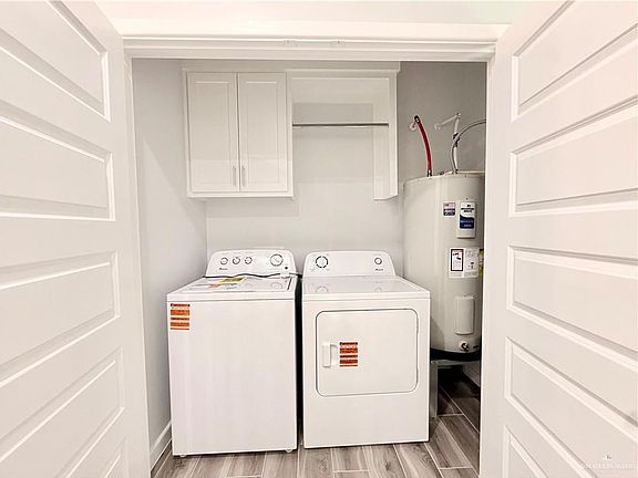5th image of 1801 Elsham Ave #1