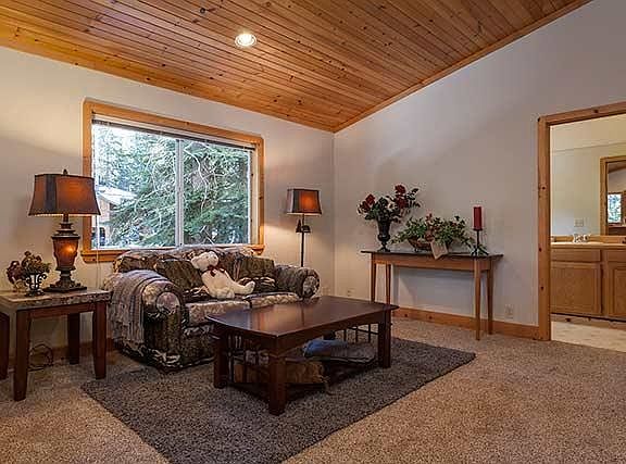 3rd image of 15502 Northwoods Blvd