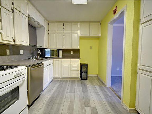 4th image of 3236 Tex Blvd