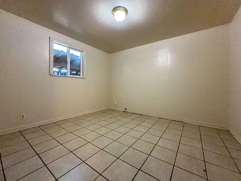816 S Wardwell Ave — Photo 15