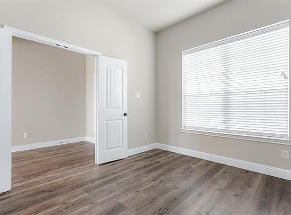 3rd image of 4755 Allison Ave