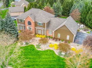 8397 Prestwick Dr, Manlius, NY 13104