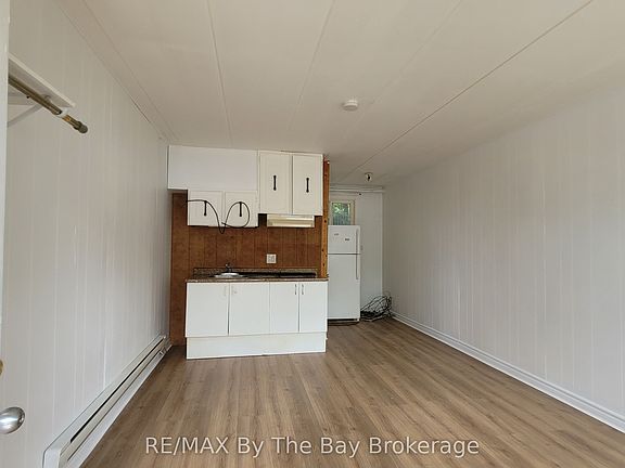 5th image of 280 River Rd E #A05