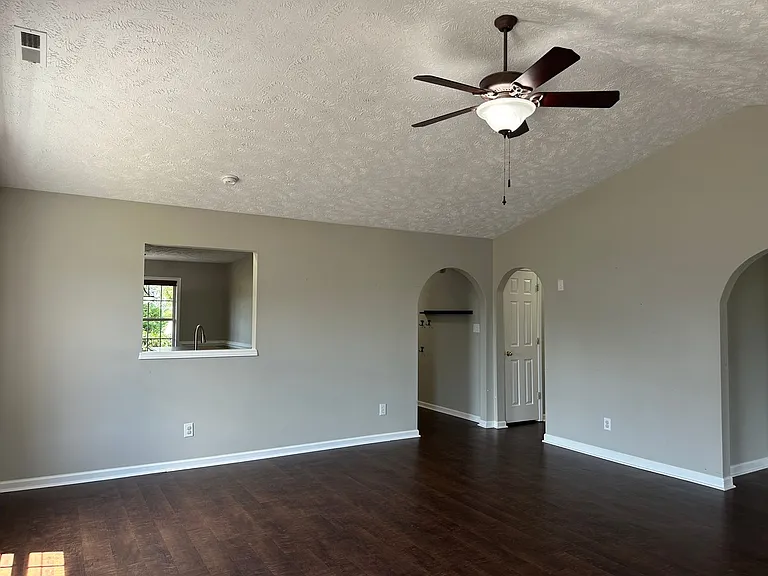 112 Harvest Ln — Photo 17