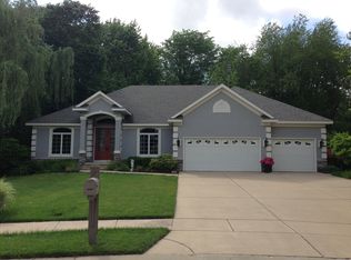 4109 Chandlerwood, Springfield, IL 62711