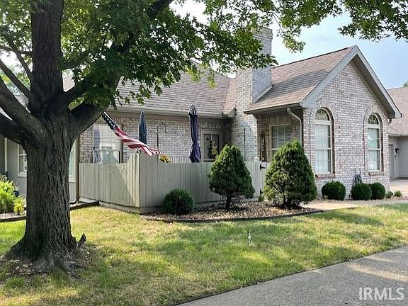 3rd image of 8301 River Park Way
