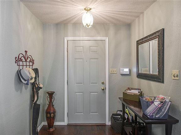 3rd image of 5300 Oak Branch Dr